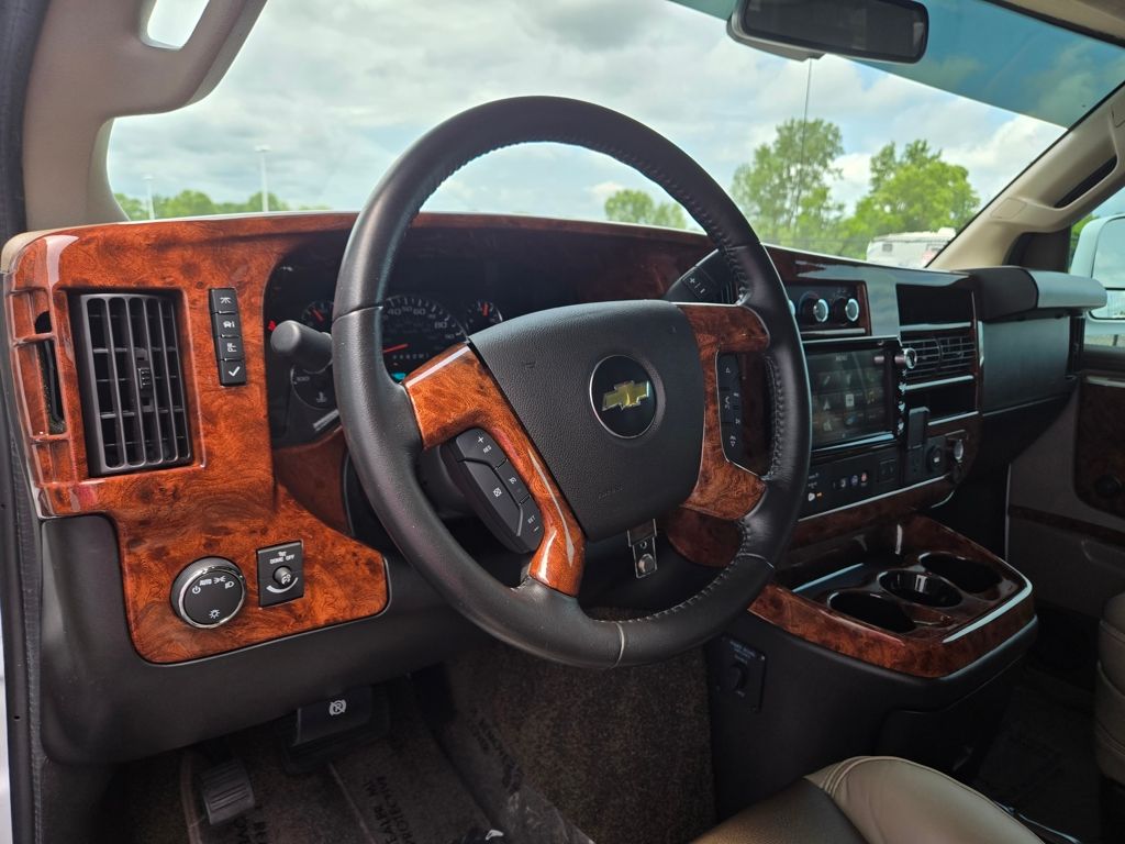 2022 Chevrolet Express Cargo photo 12