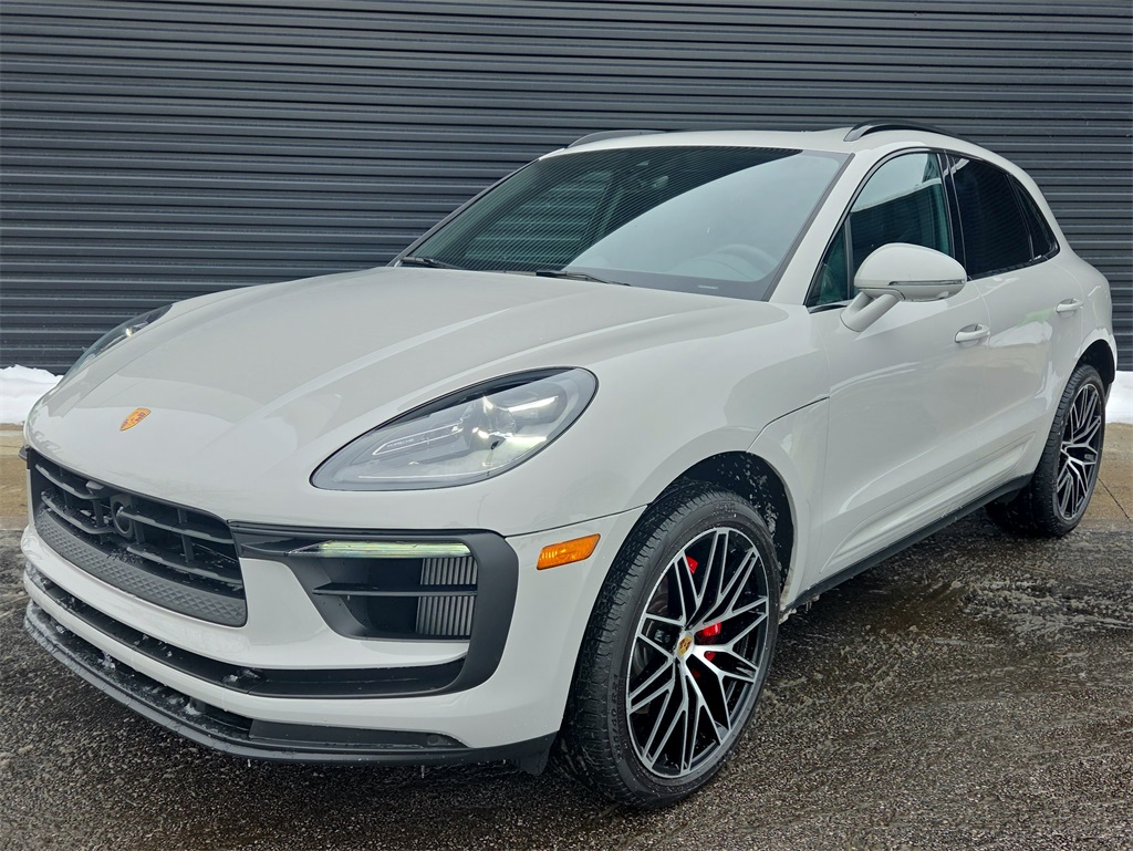 2025 Porsche Macan S