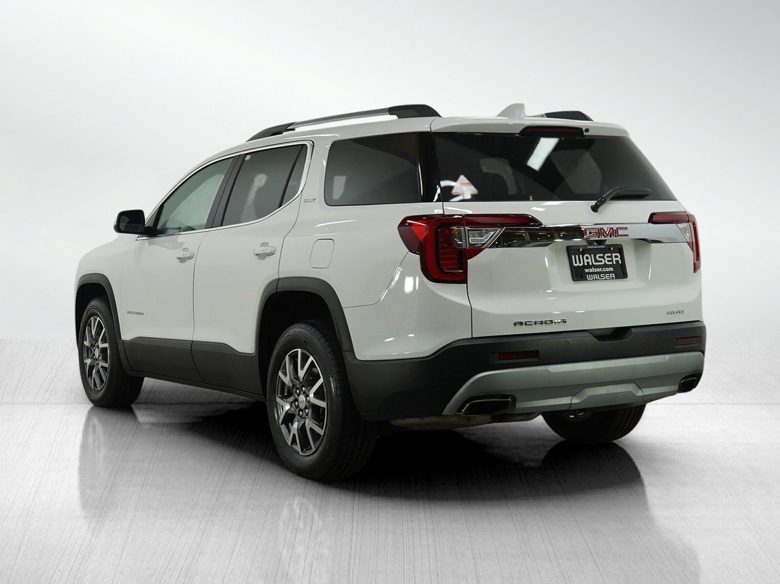2023 Gmc Acadia SLT photo 2