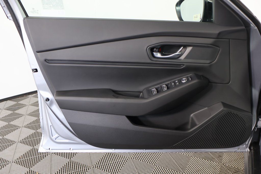 2025 Honda Accord 1.5T SE photo 7