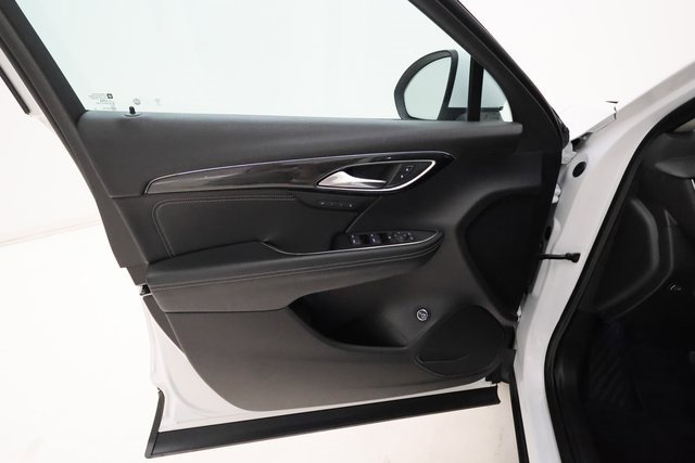 2023 Buick Envision Essence photo 8