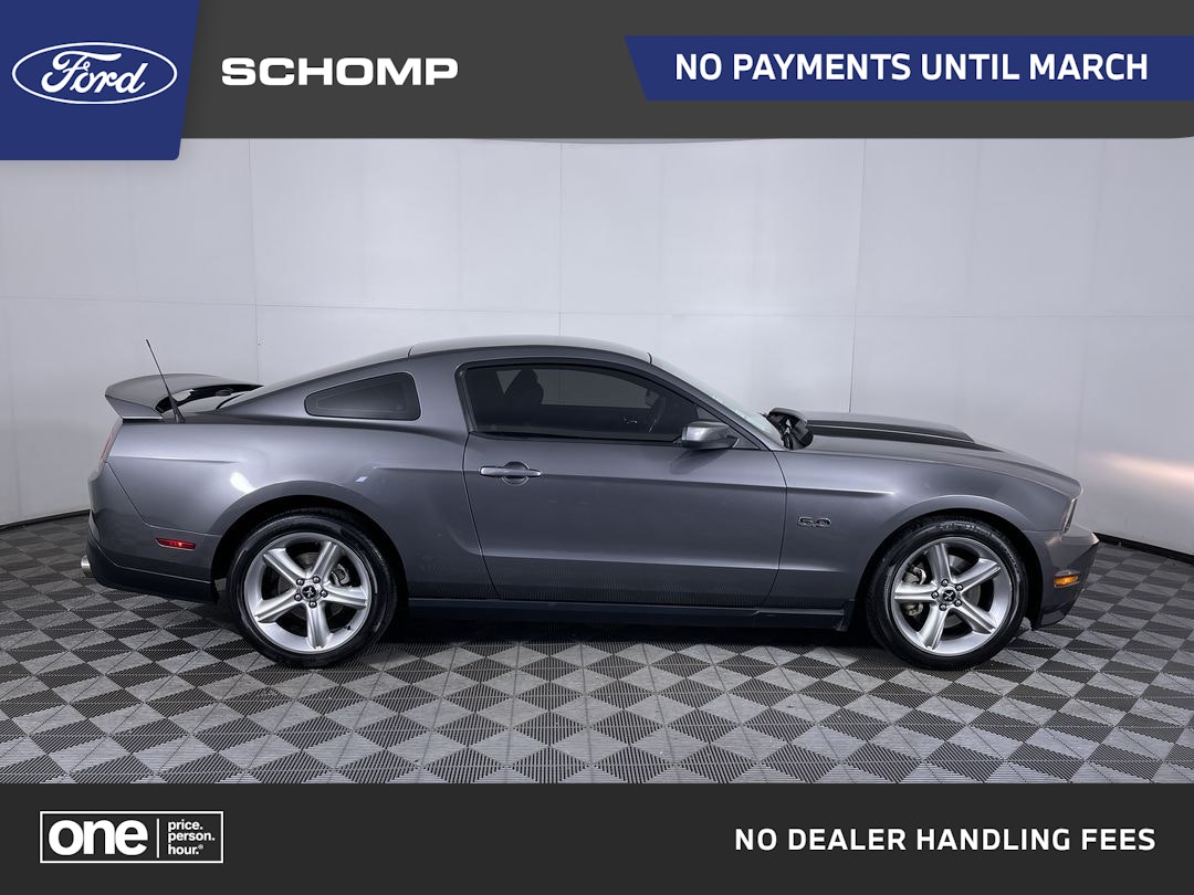 2011 Ford Mustang GT Premium's photo