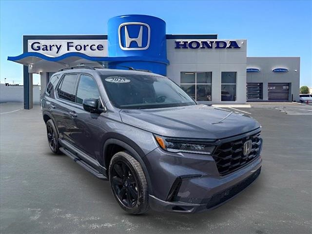 2025 Honda Pilot Black Edition's photo