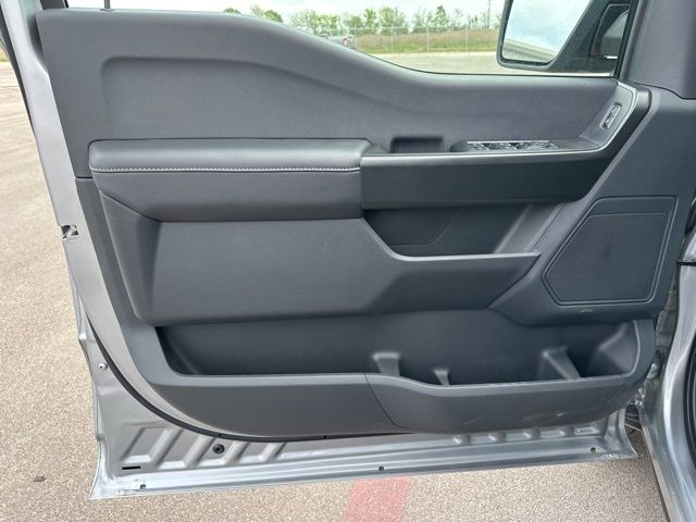 2025 Ford F-150 STX photo 10