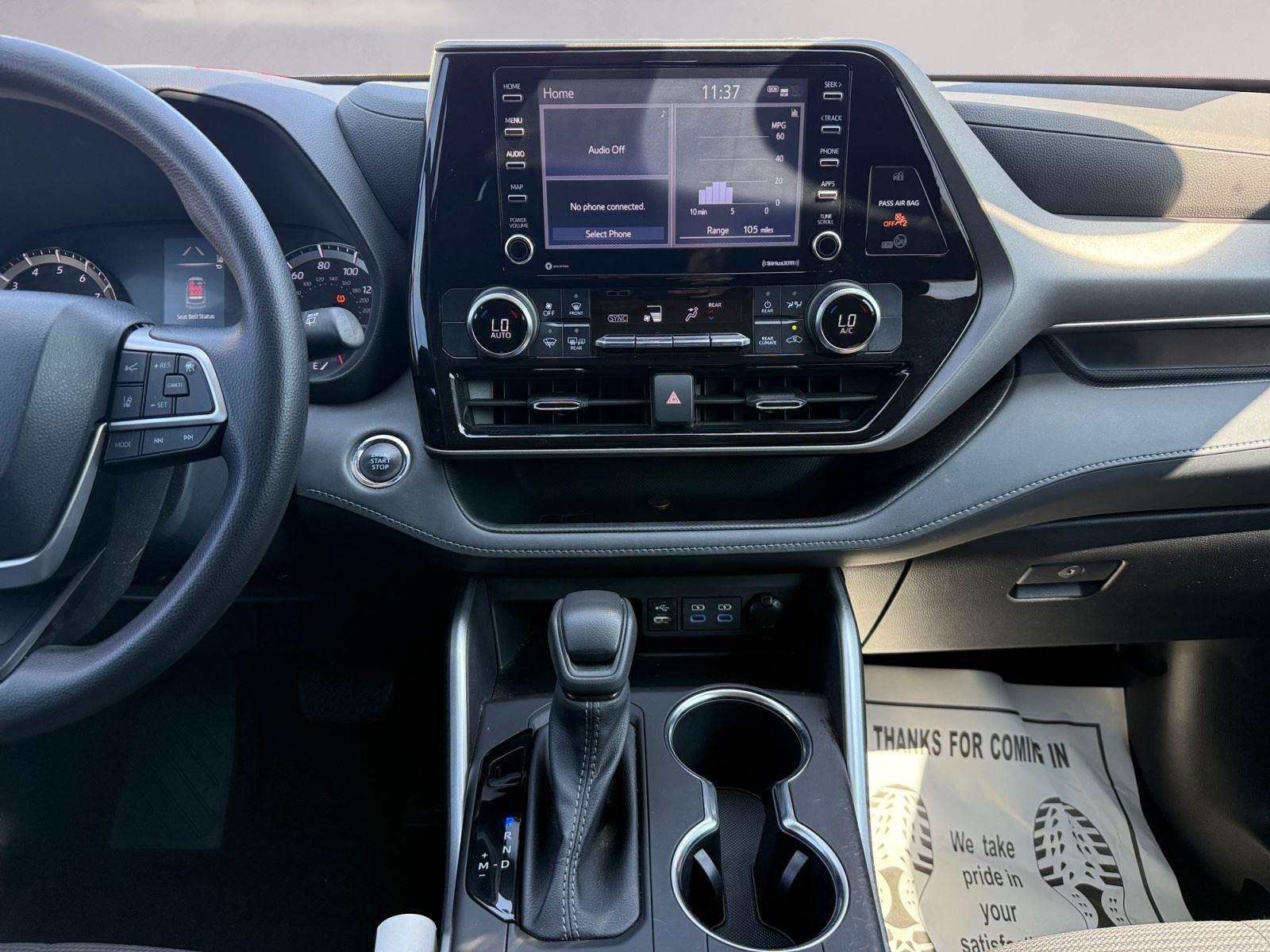 2022 Toyota Highlander L photo 11