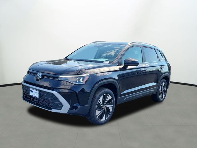 2025 Volkswagen Taos SE's photo