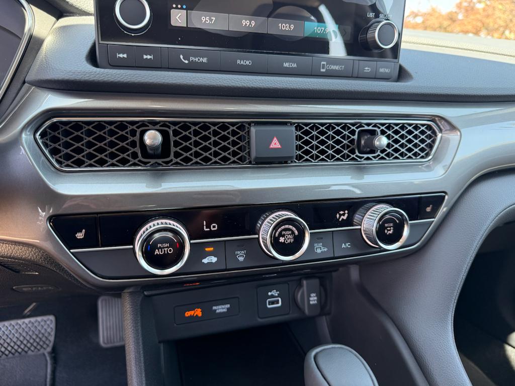 2025 Acura Integra Base photo 9