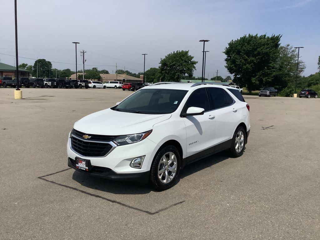 2020 Chevrolet Equinox LT photo 3