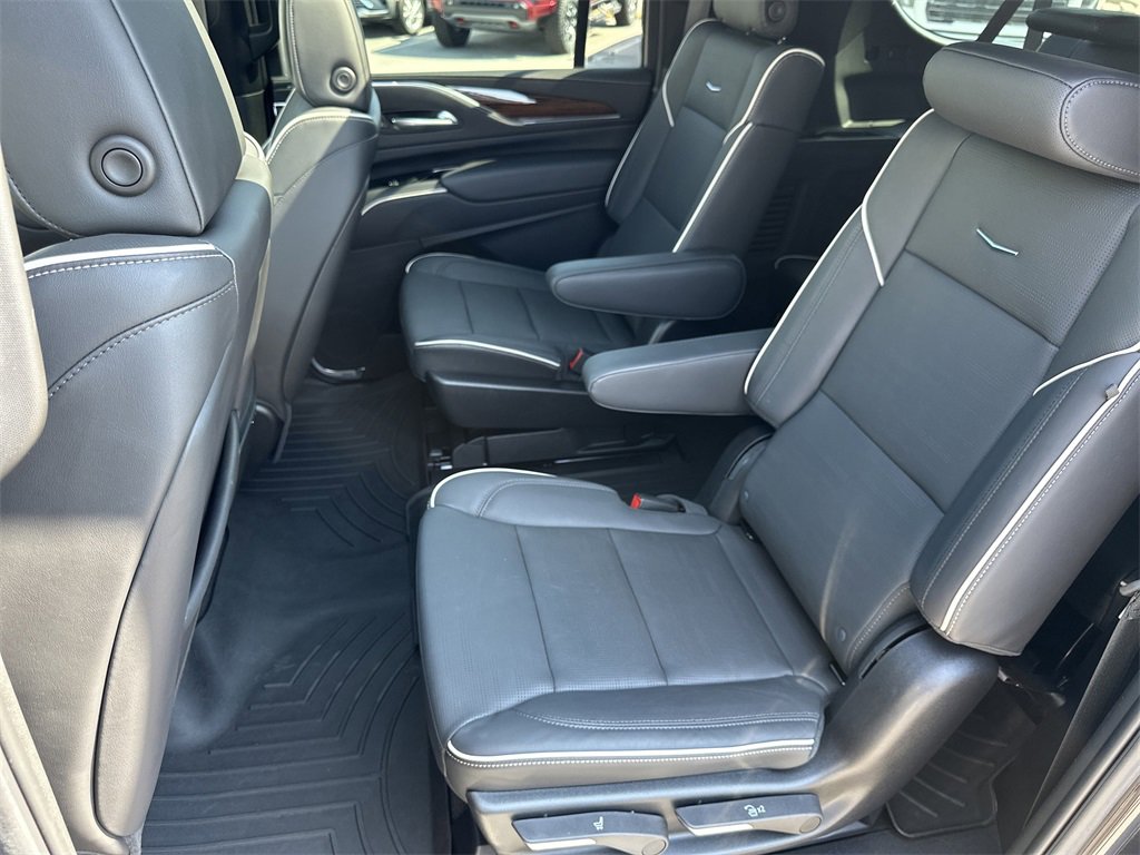 2023 Cadillac Escalade ESV Premium Luxury photo 27