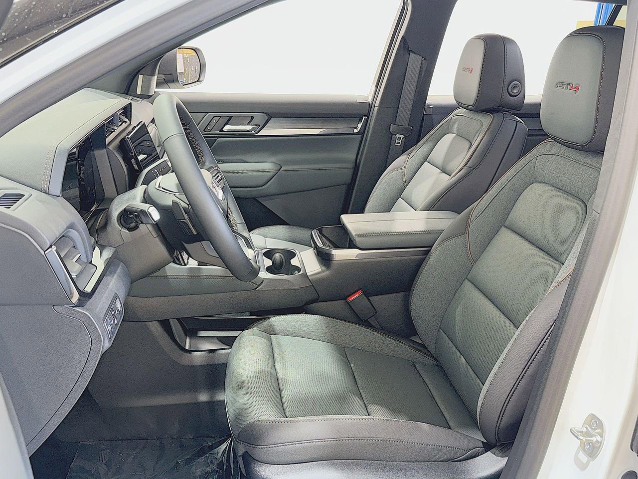 2026 Gmc Terrain AT4 photo 16