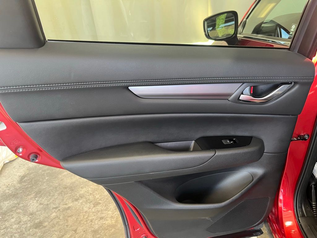 2024 Mazda CX-5 2.5 Select photo 24