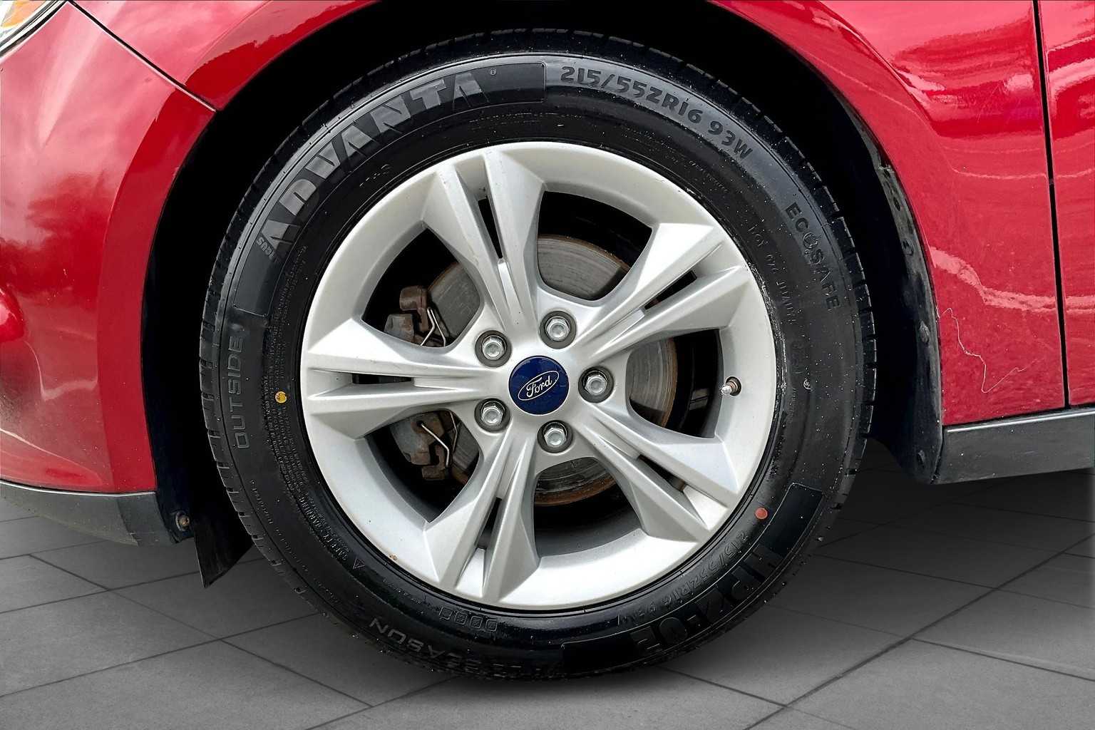 2014 Ford Focus SE photo 7