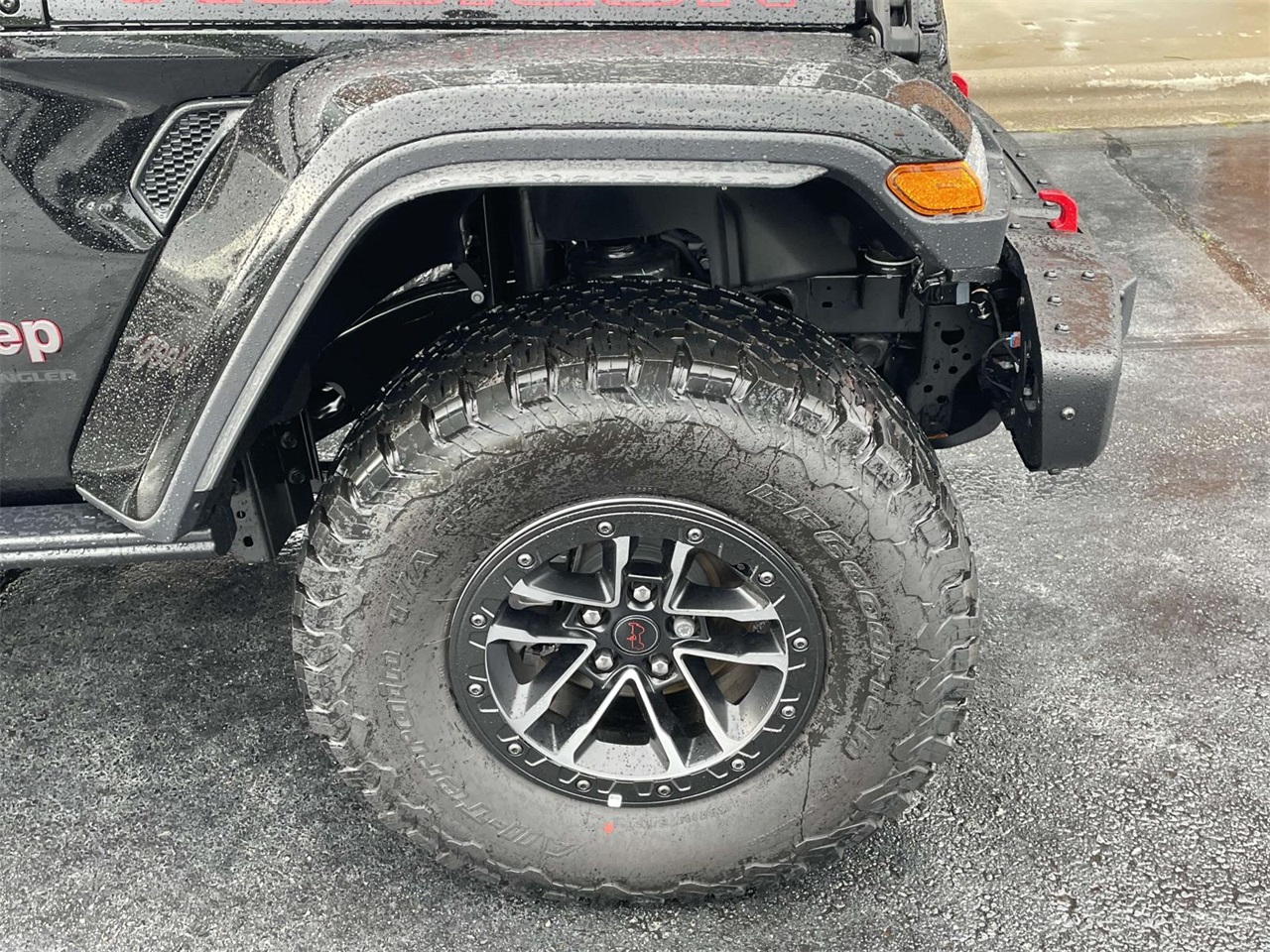 2025 Jeep Wrangler Rubicon X photo 31