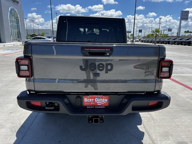 2025 Jeep Gladiator Willys photo 4
