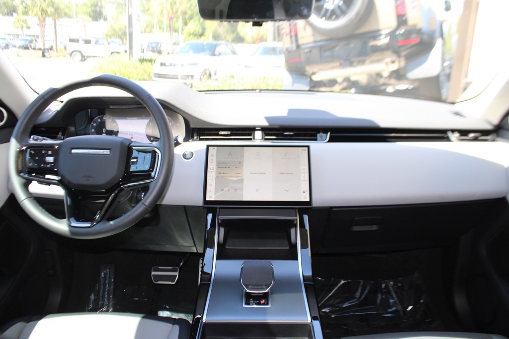 2024 Land Rover Range Rover Evoque Dynamic SE photo 20
