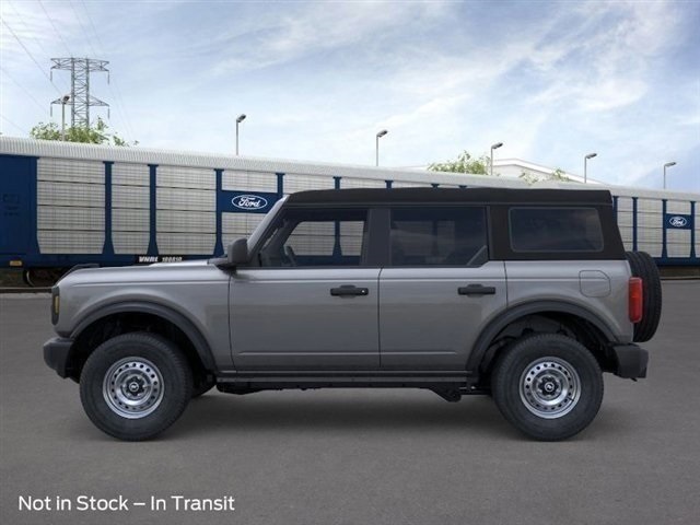 2025 Ford Bronco Base photo 33