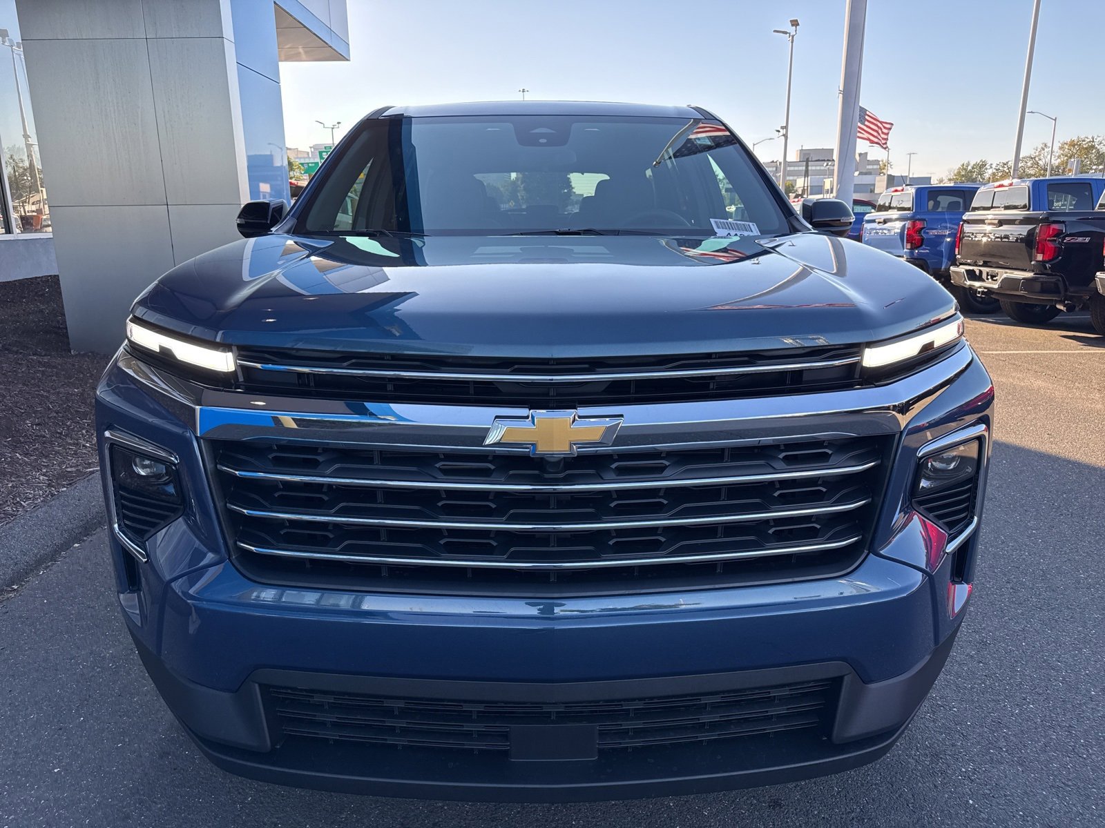 2026 Chevrolet Traverse photo 2