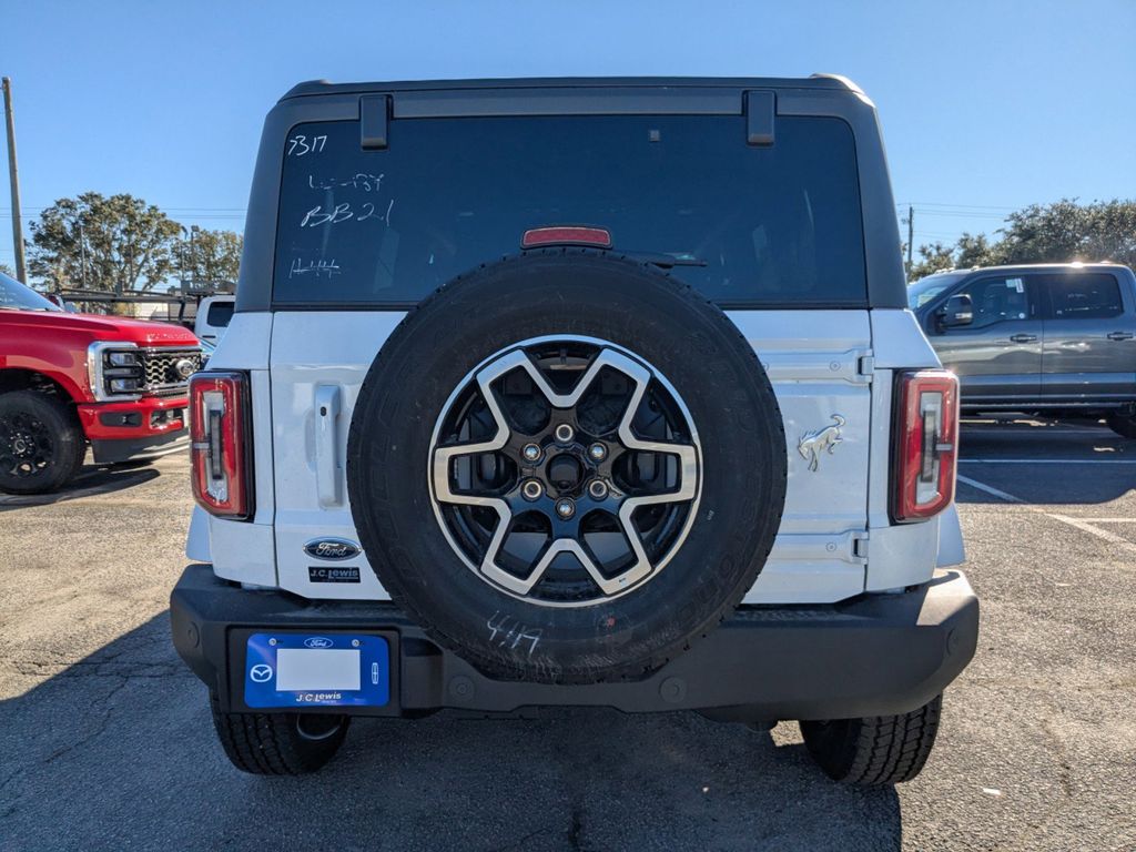 2025 Ford Bronco Outer Banks photo 4