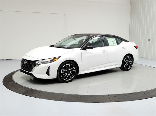 2025 Nissan Sentra SR photo 3