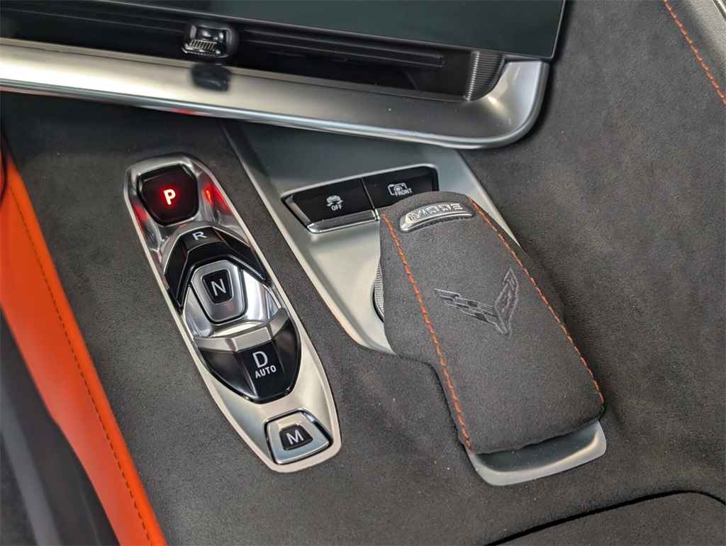 2025 Chevrolet Corvette E-Ray 3LZ photo 14
