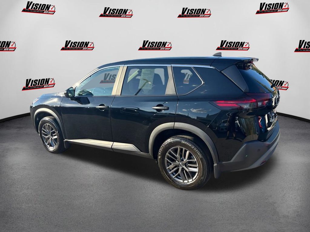 2023 Nissan Rogue S photo 7