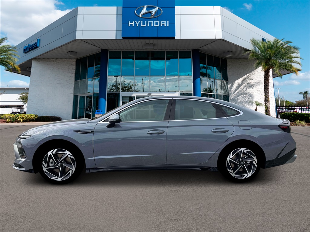 2026 Hyundai Sonata SEL Sport photo 3