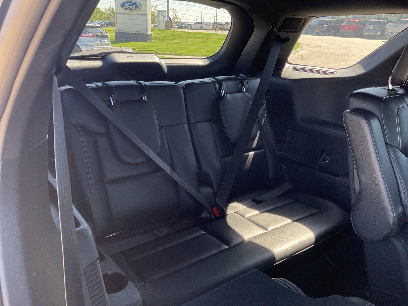 2020 Ford Explorer ST photo 7