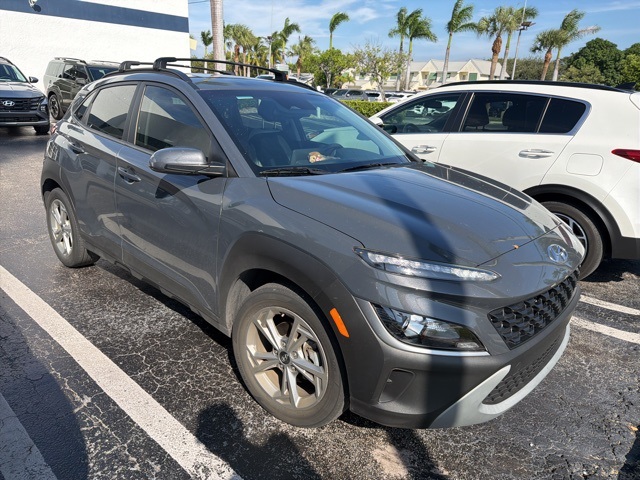 2023 Hyundai Kona SEL photo 2