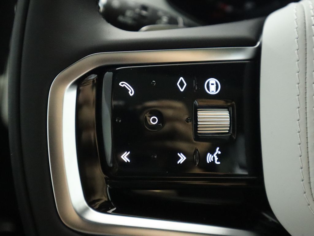 2025 Land Rover Range Rover Sport SE photo 12