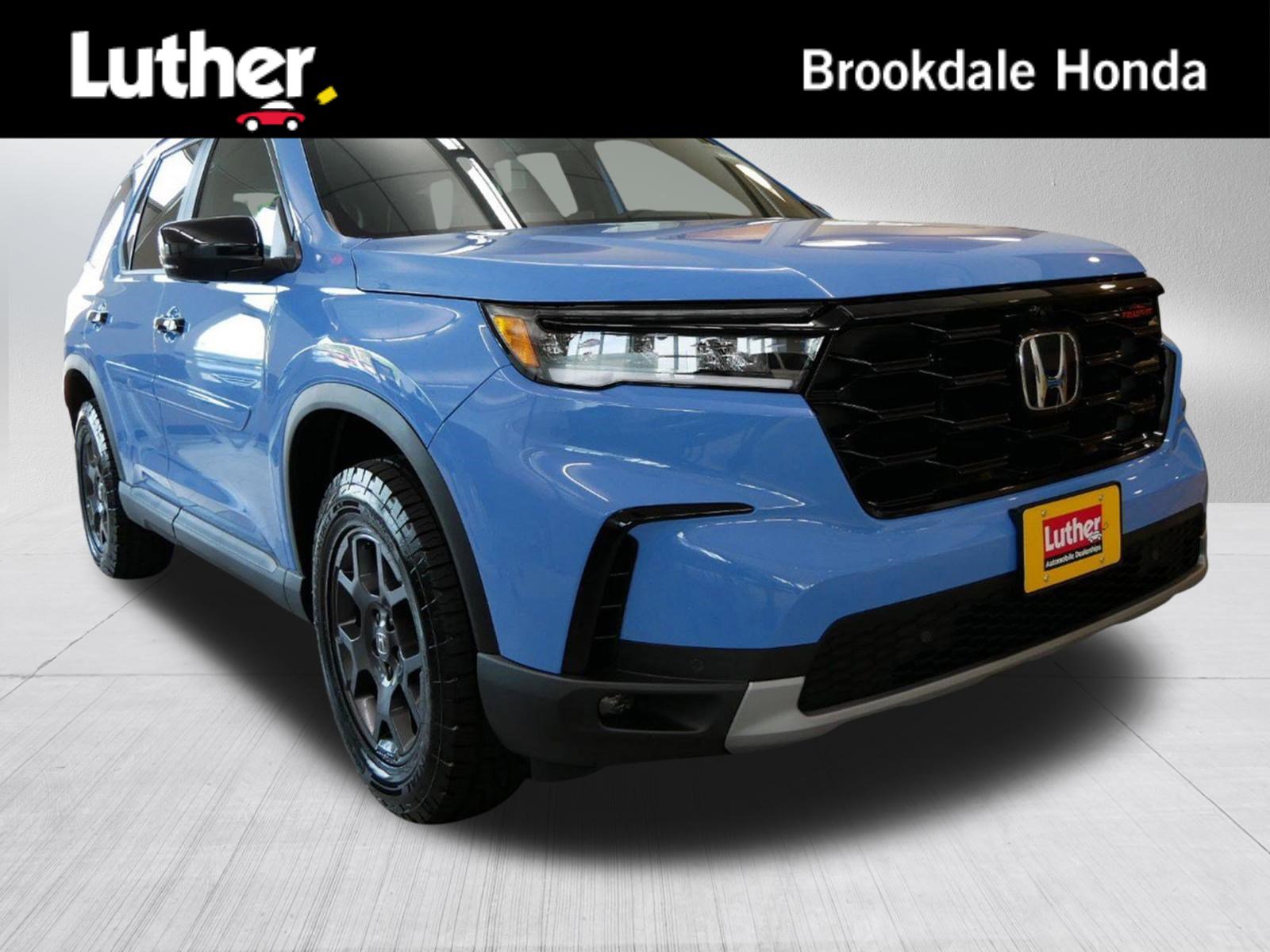 New 2024 Honda Pilot TrailSport Sport Utility in Brooklyn Center