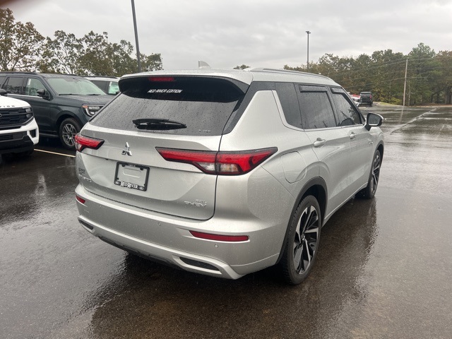 2023 Mitsubishi Outlander PHEV SEL photo 2