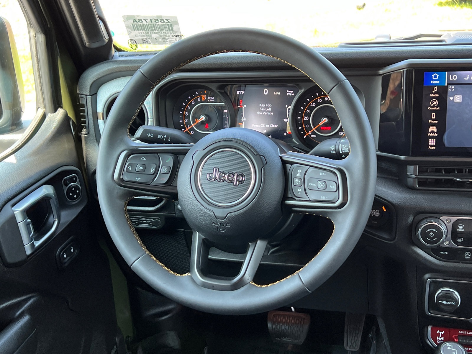 2024 Jeep Gladiator Willys photo 3