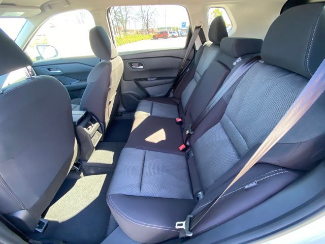 2026 Nissan Rogue SV photo 19