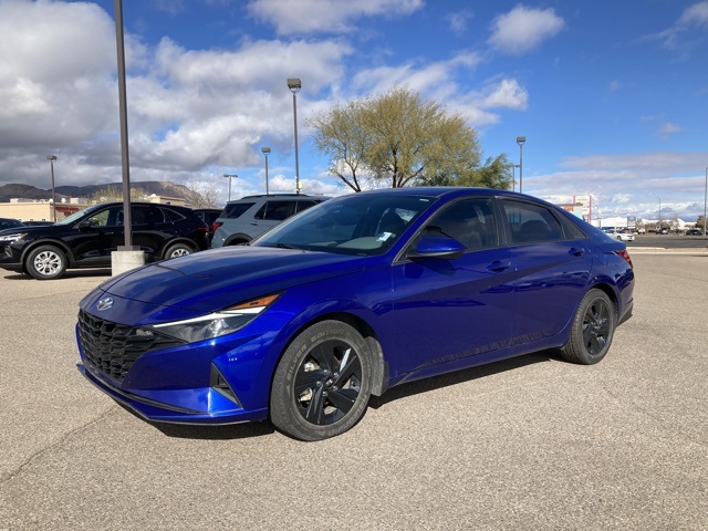 2023 Hyundai Elantra Blue