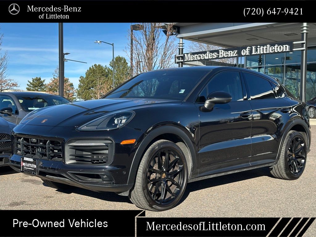 2022 Porsche Cayenne Base's photo