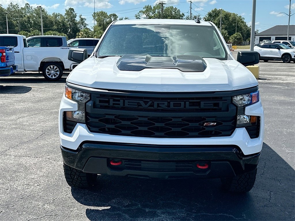 2025 Chevrolet Silverado 1500 Custom Trail Boss photo 2