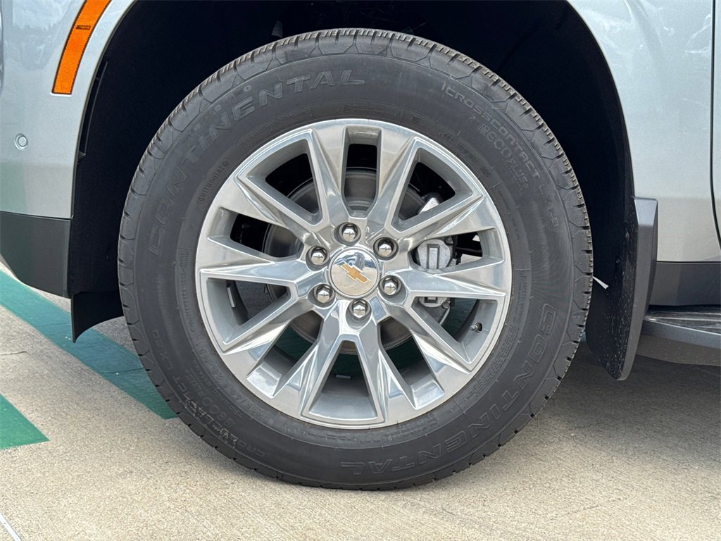 2025 Chevrolet Tahoe Premier photo 4
