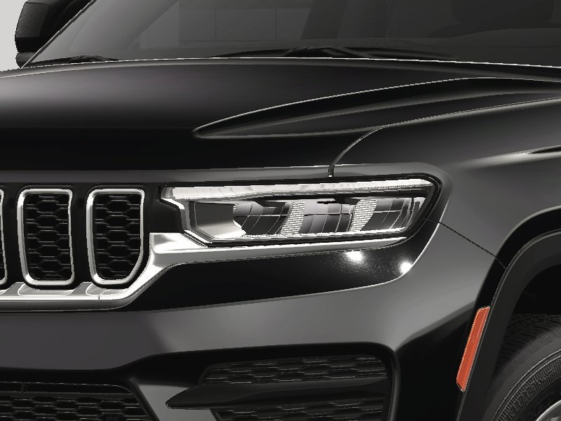 2025 Jeep Grand Cherokee Laredo X photo 13