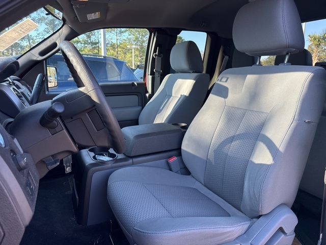 2011 Ford F-150 XLT photo 4