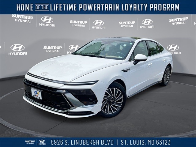 Pre-Owned 2024 Hyundai Sonata Hybrid Limited 4D Sedan in St