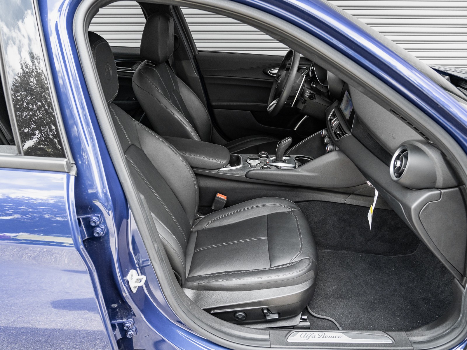 2023 Alfa Romeo Giulia SPRINT photo 9