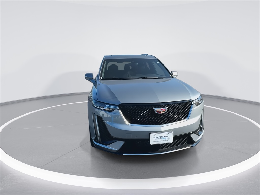 2024 Cadillac XT6 Sport photo 3