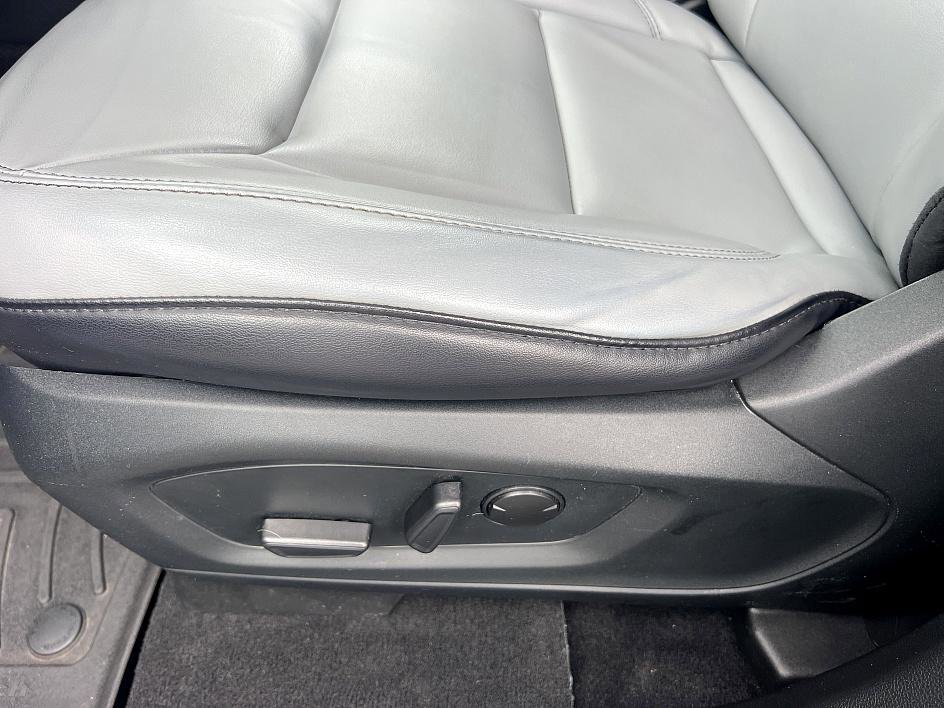 2021 Ford Explorer XLT photo 18
