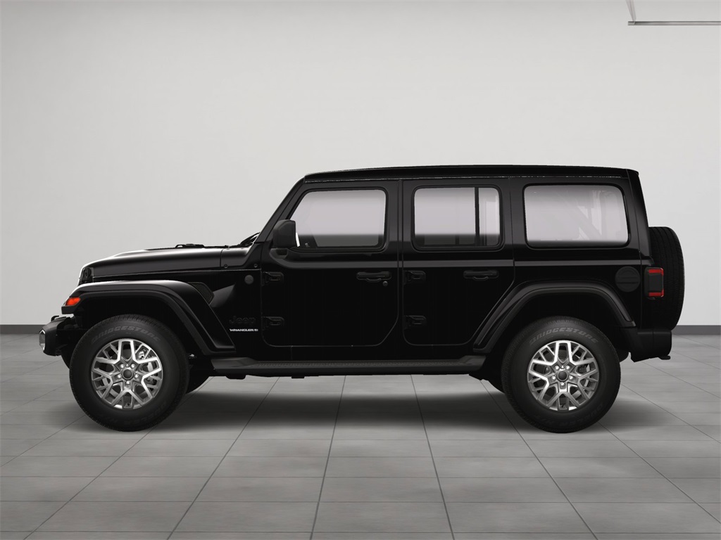 2025 Jeep Wrangler Sahara photo 3
