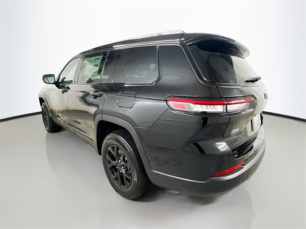 2025 Jeep Grand Cherokee Altitude X photo 2