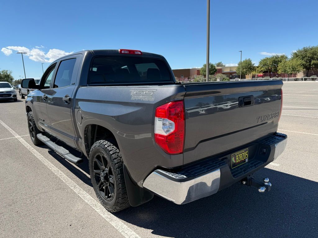 2018 Toyota Tundra SR5 photo 3