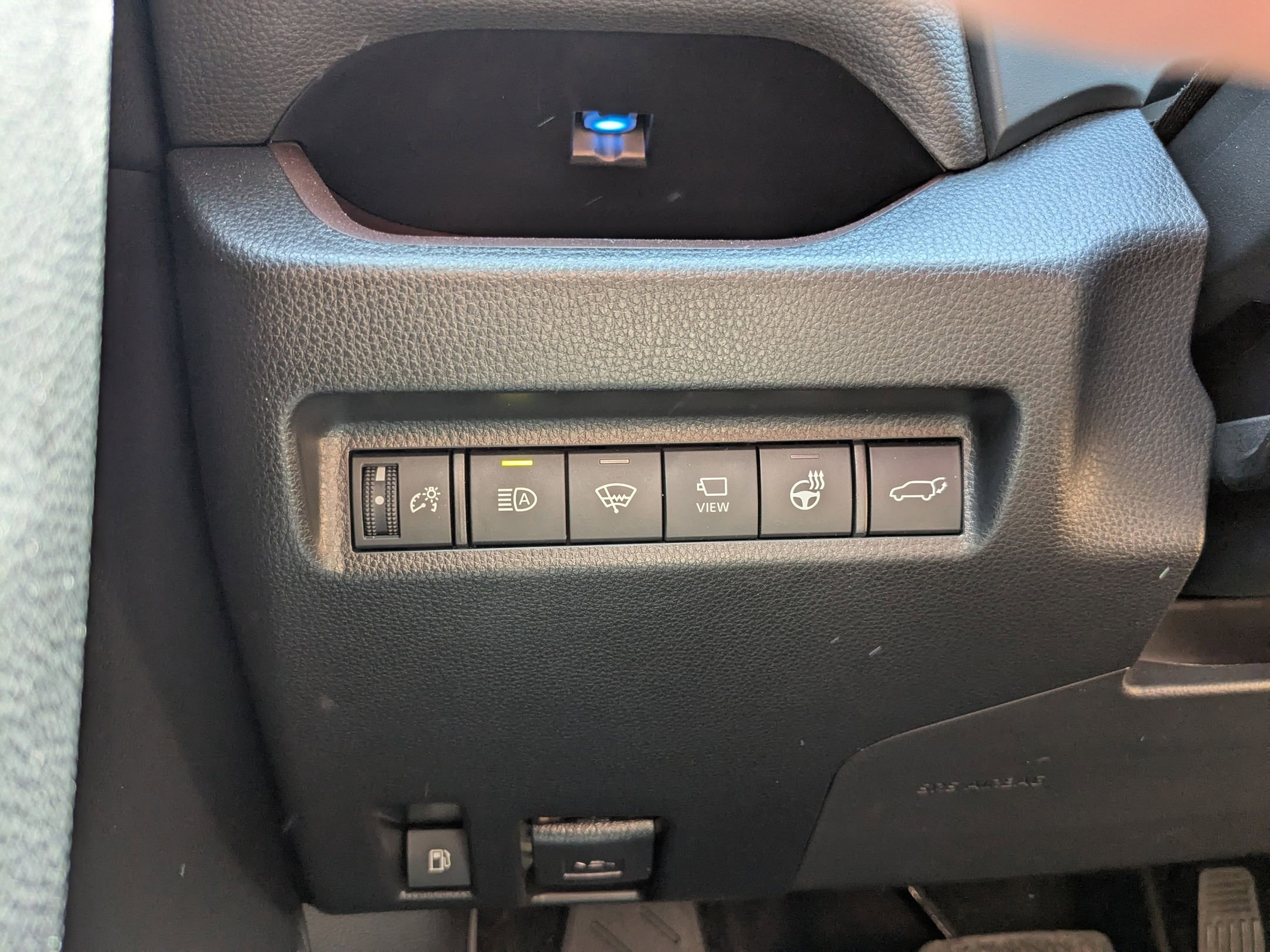 2022 Toyota RAV4 Hybrid Limited photo 15