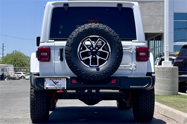 2025 Jeep Wrangler Rubicon photo 4