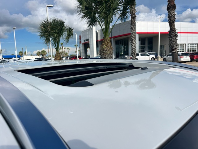 2020 Toyota Highlander Limited photo 9
