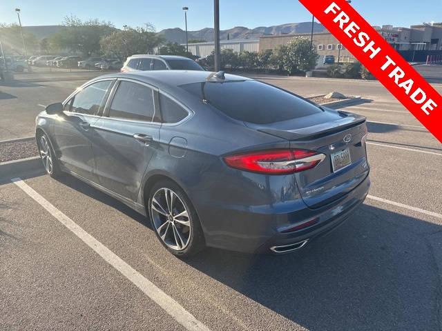 2019 Ford Fusion Titanium photo 2